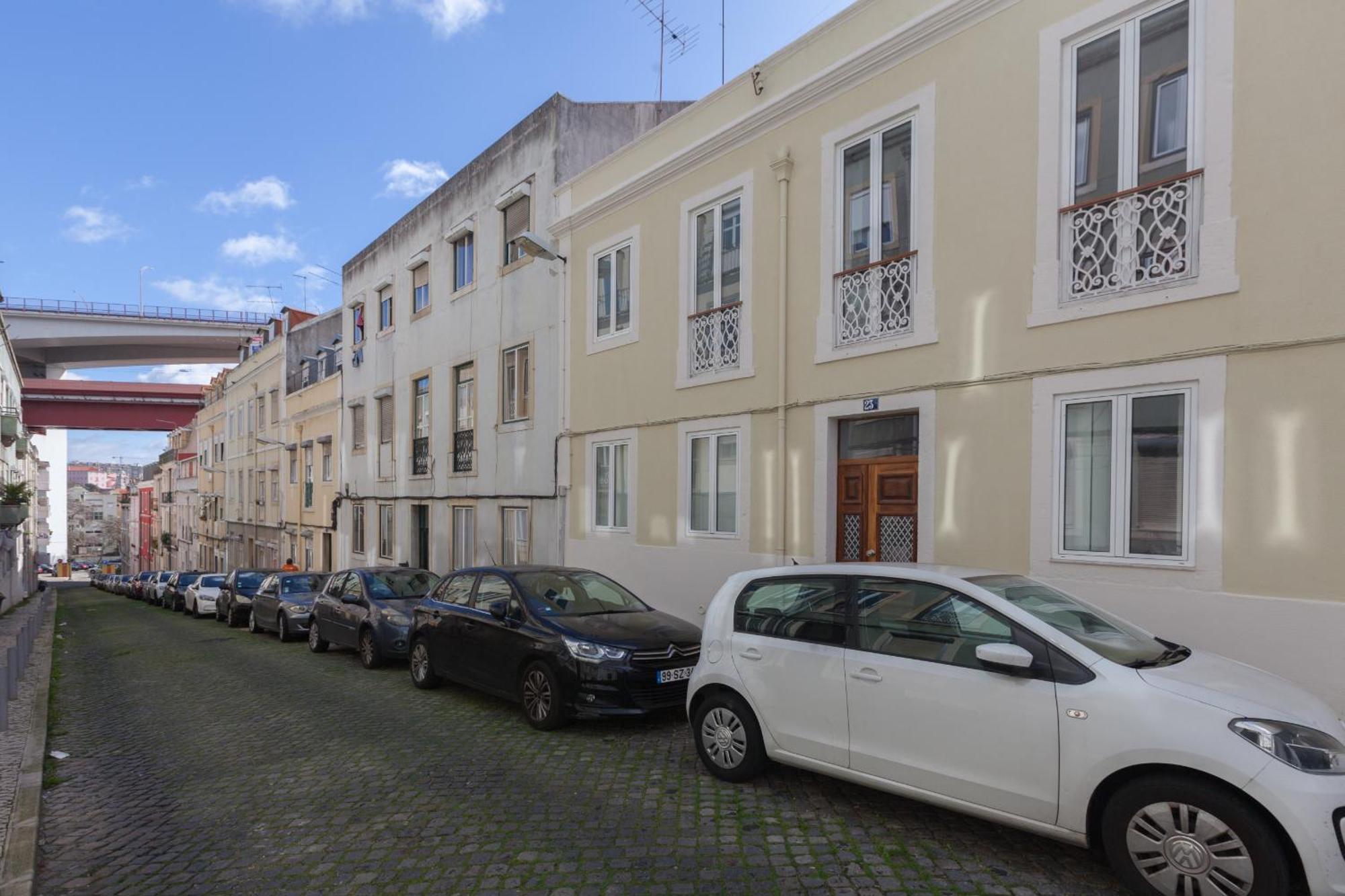 Apartment Flh Alcantara Elegant Charm With Balcony *